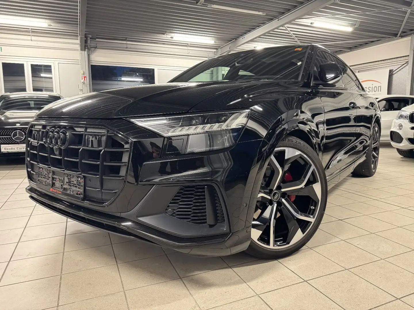 Audi Q8 50 TDI quattro*SQ8-Optik*23 Zoll*PANO*LED Schwarz - 2