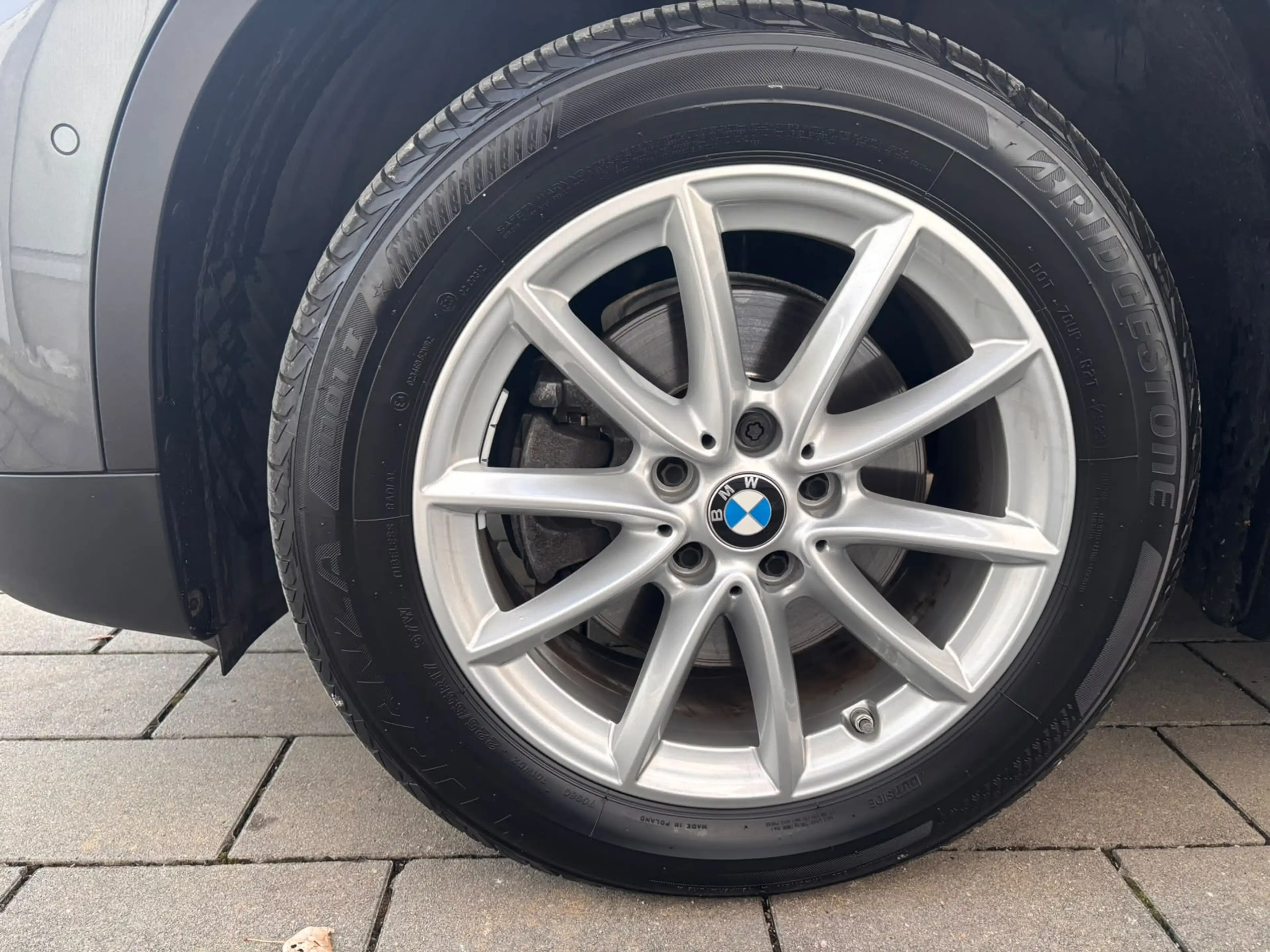 BMW X1 sDrive18d Advantage — photo 15