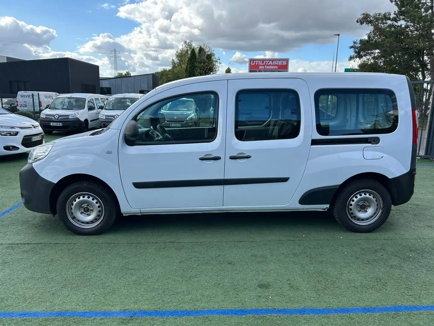 Renault Kangoo Cabine Approfondie 5 places (8.325 HT) 1.5 dCi 90ch Blanc - 2