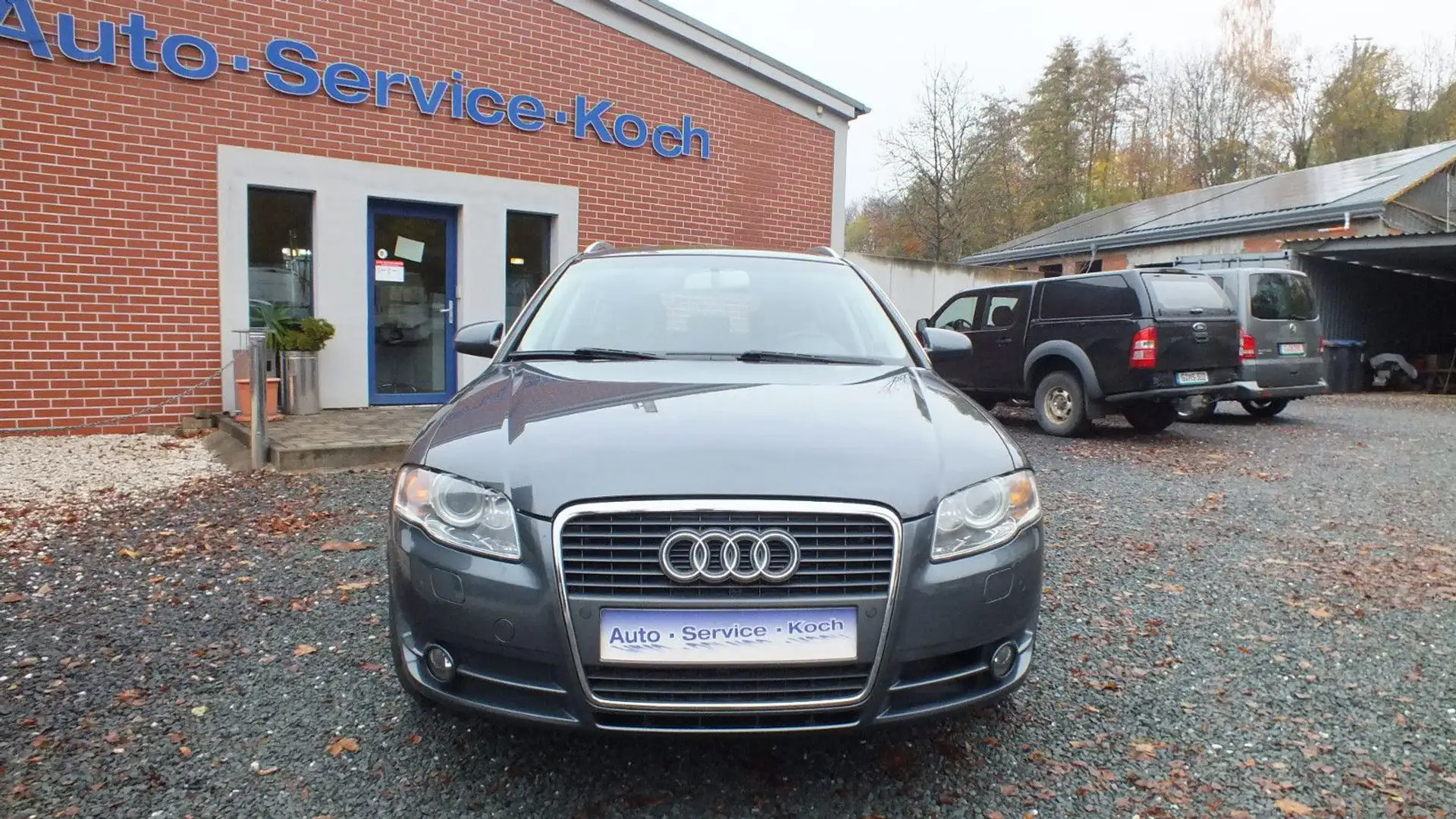 Audi A4 Avant 2.0 TDI *PDC*NAVI*STHZ*TEMP*BC* Grau - 2