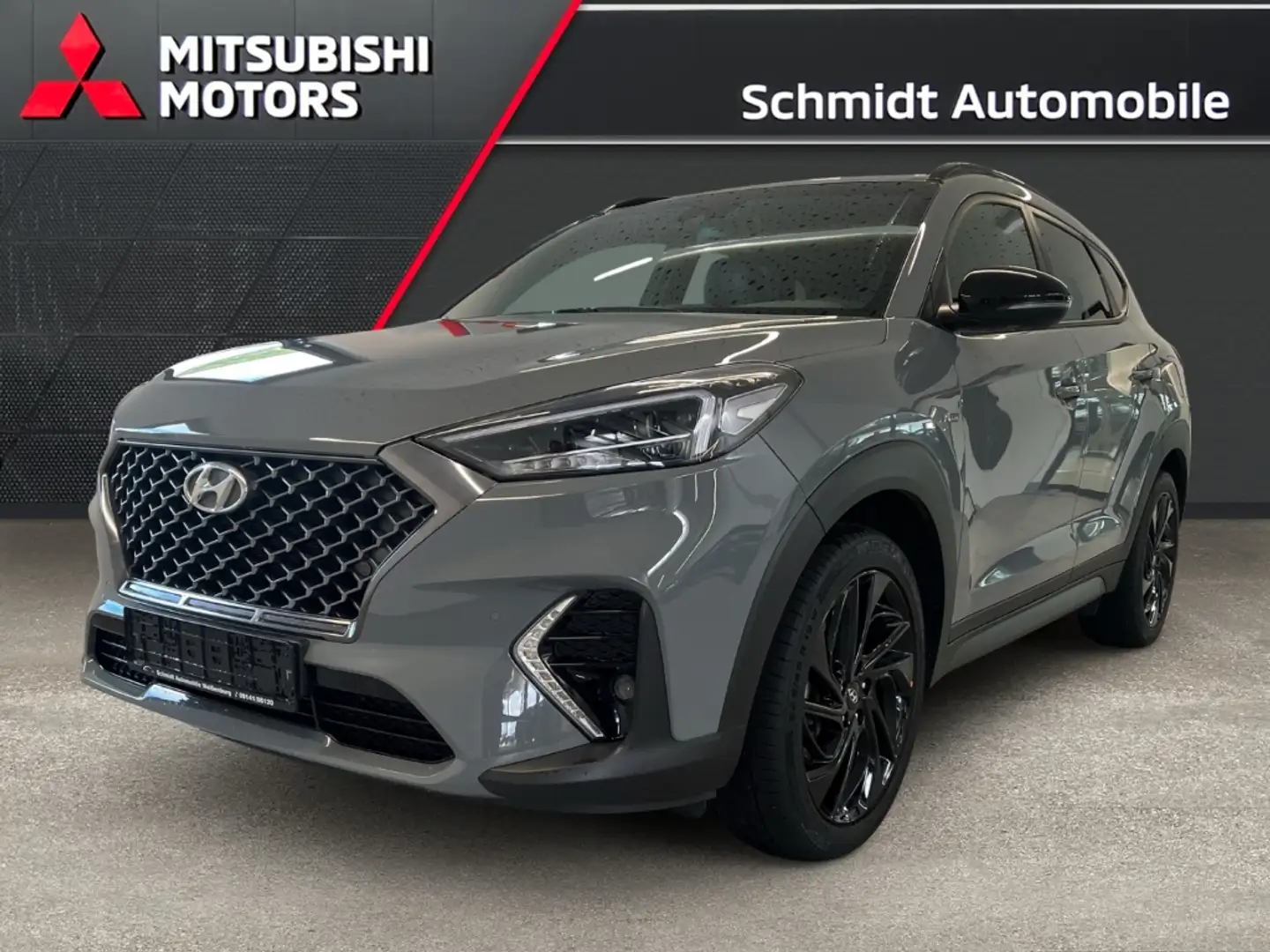 Hyundai TUCSON 2.0 CRDi MH N-Line Pano PDC KAM NAVI Tempomat Gris - 1