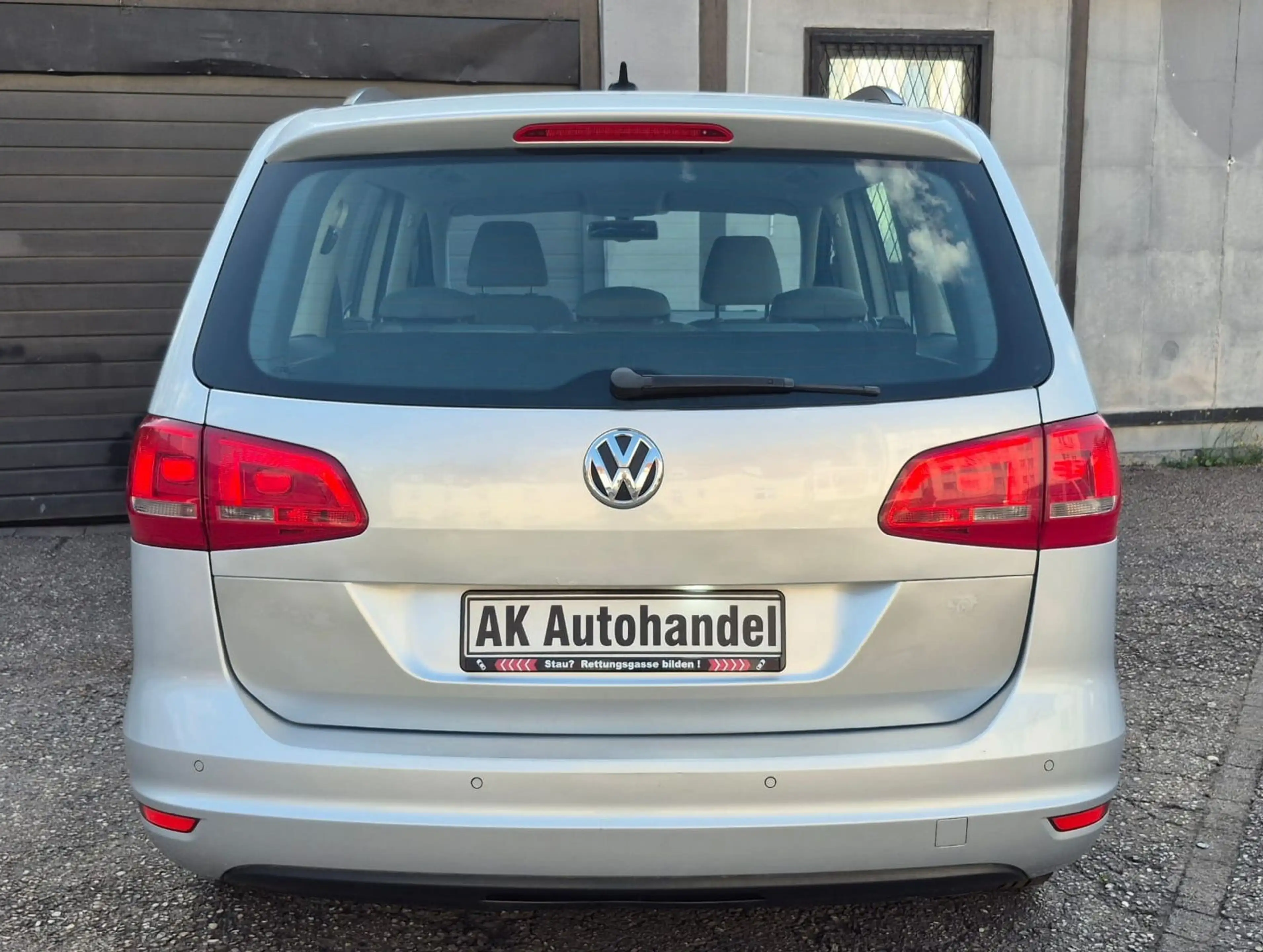 Volkswagen Sharan Comfortline BMT Aut 7 Sitz Temp Navi PDC — photo 5