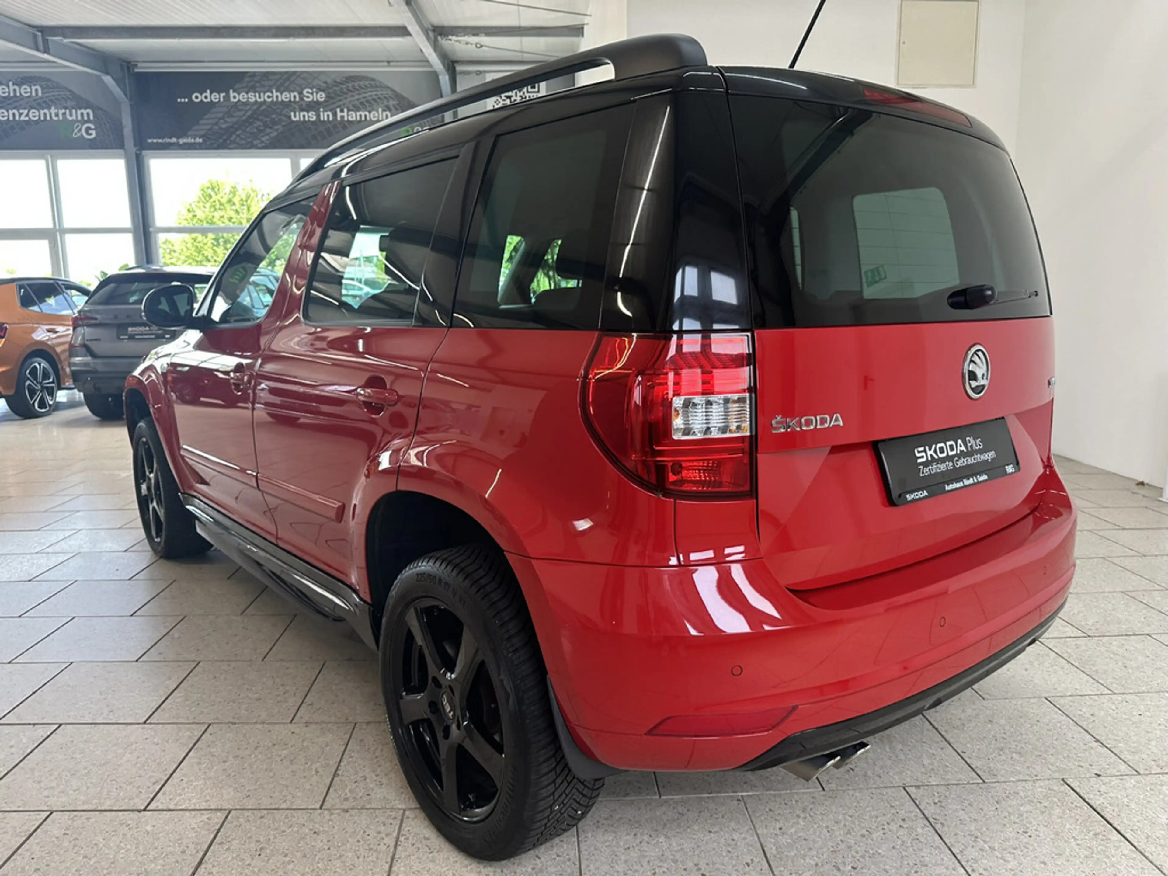 Skoda Yeti 1.4 TSI Monte Carlo DSG PDC SHZ XENON — photo 4