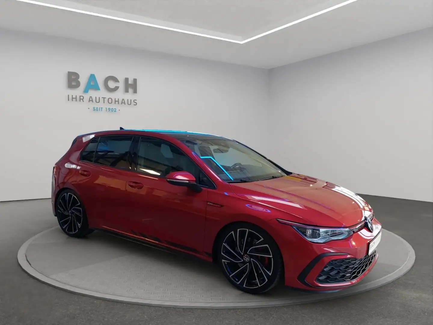 Volkswagen Golf GTI DSG DCC Panorama 19" MatrixLED Rot - 2