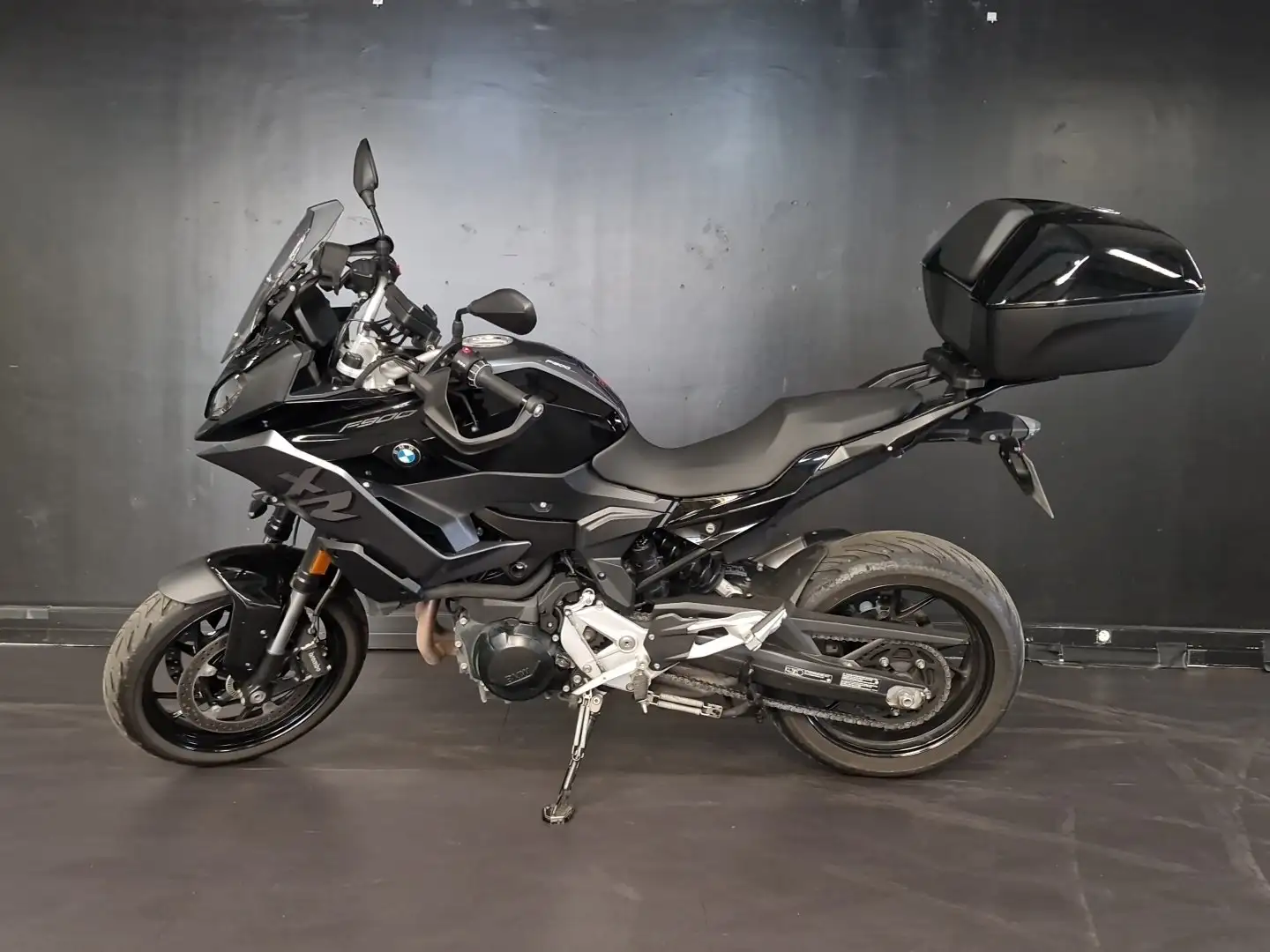 BMW F 900 XR Noir - 2