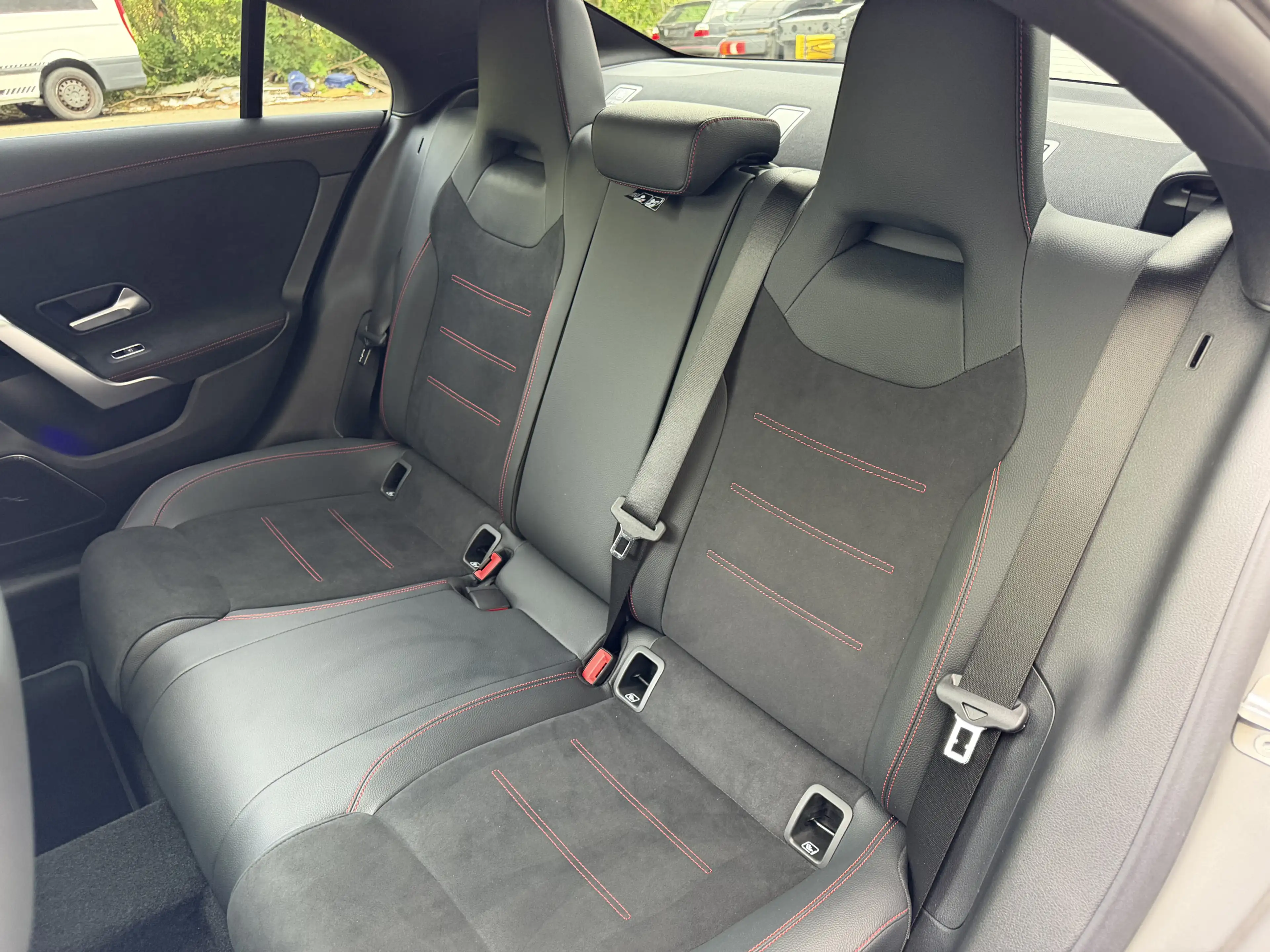 Mercedes-Benz CLA 220 D AMG Night LED ACC MBUX Rü-Kamera Pano — photo 14