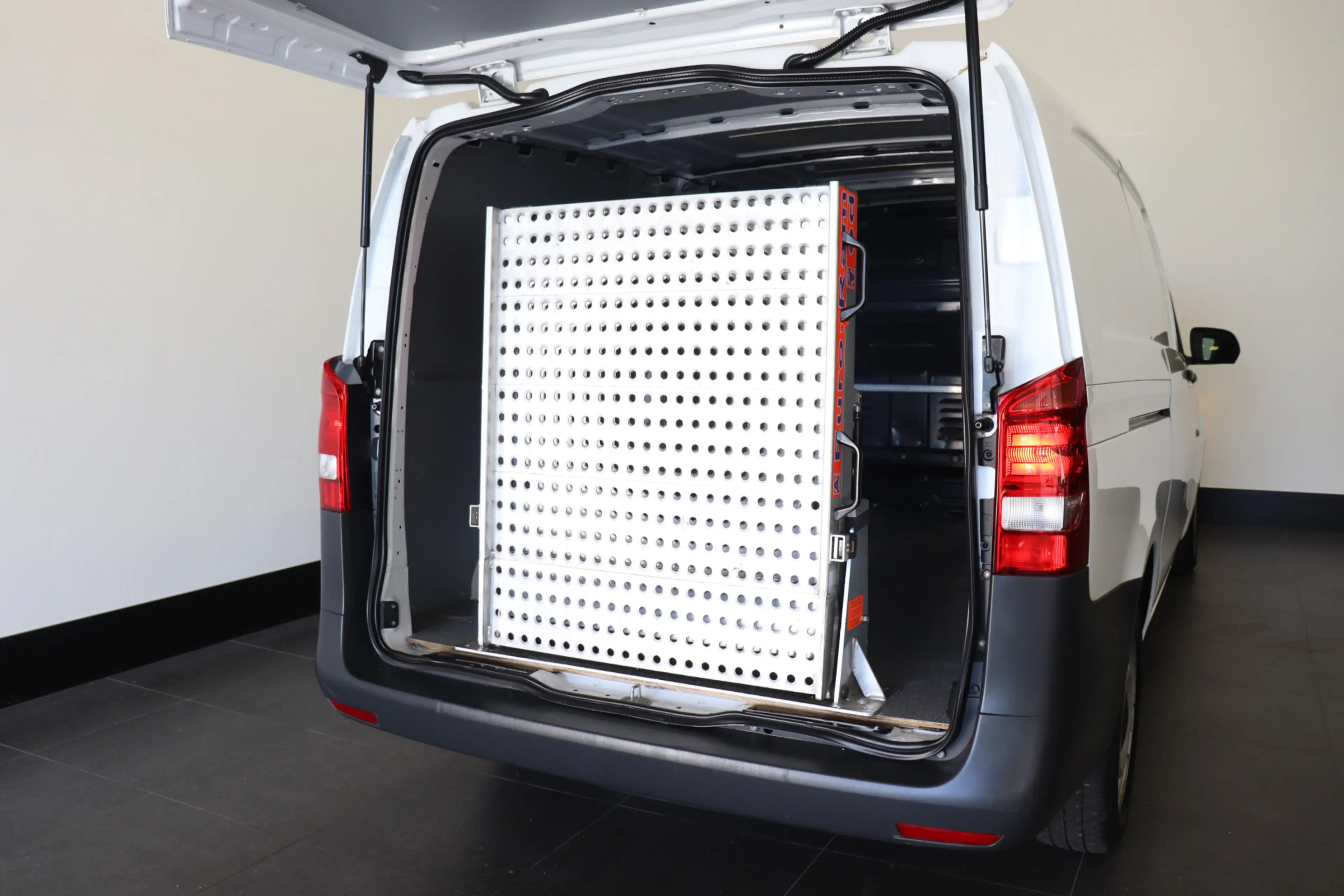 Mercedes-Benz Vito 110 CDI XL EURO 6 - Airco - Start/Stop -  € 15.900 — photo 10