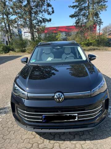 Imagine Volkswagen Tiguan 1.5 eTSI OPF DSG Elegance
