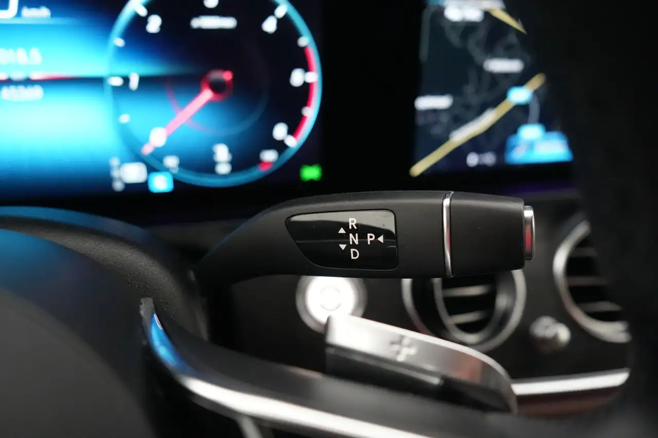 Mercedes-Benz E-Class 200dA Business Solution Luxury LEDER/CUIR Adapt. L, миниатюра 19