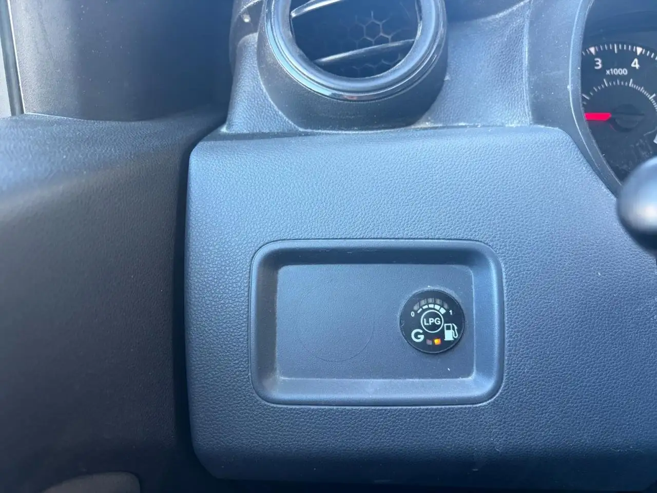 Dacia Duster — photo 13