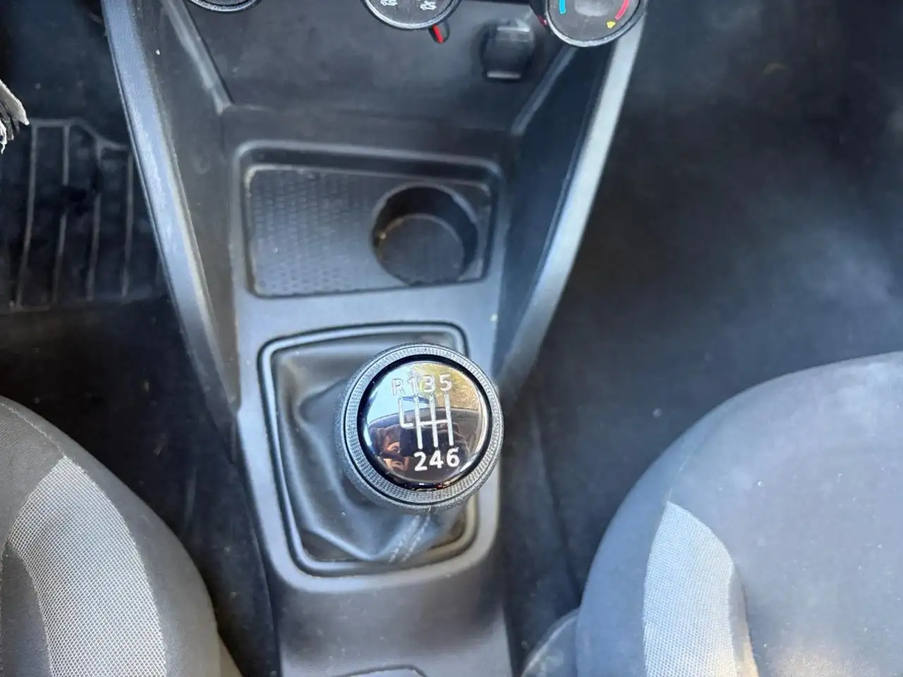 Dacia Duster — photo 14