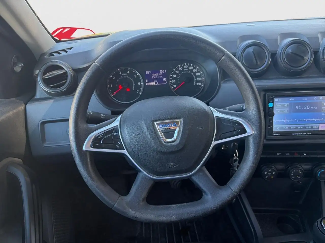 Dacia Duster — photo 12