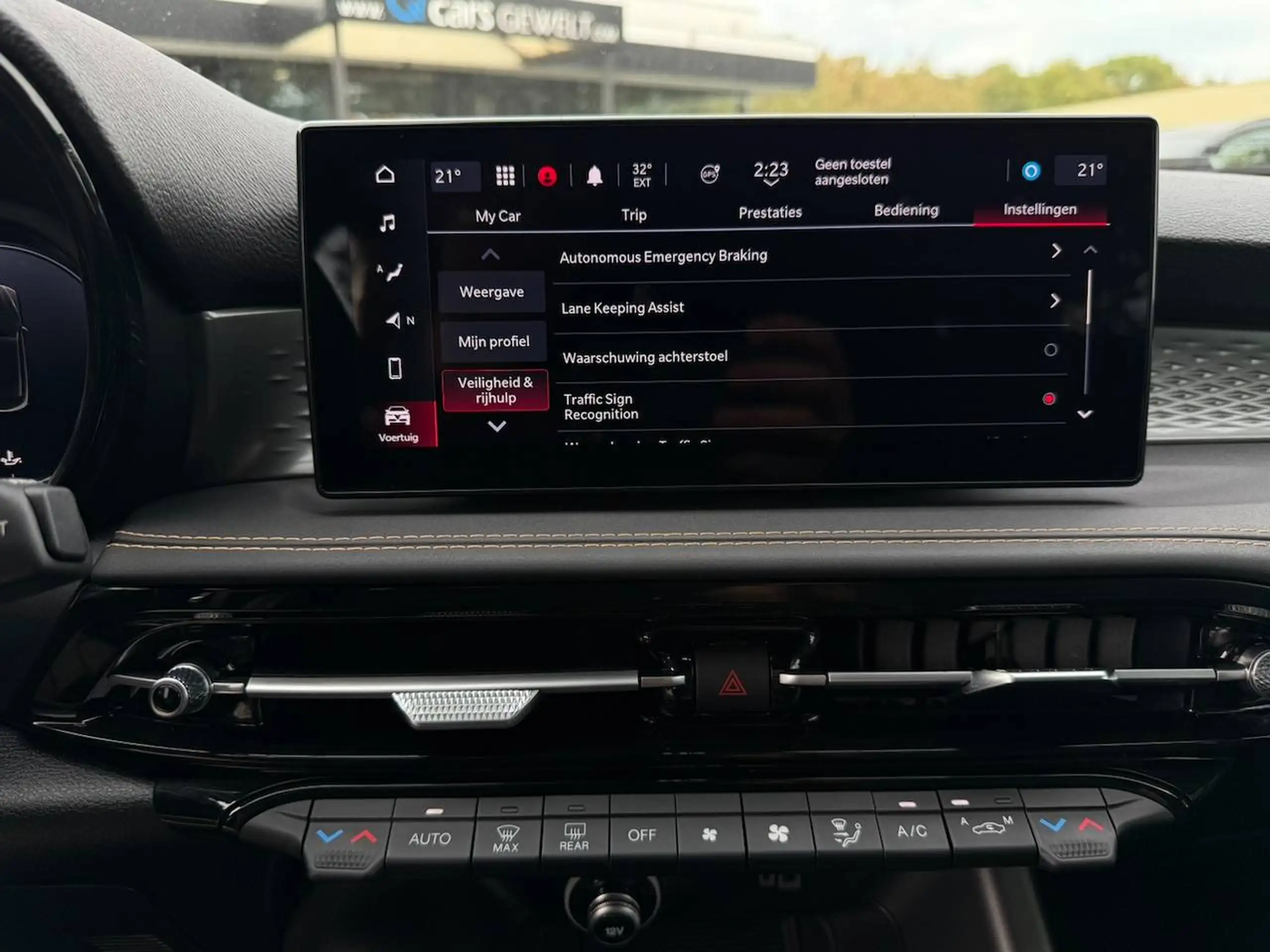 Alfa Romeo Tonale MHEV SPRINT APPLE CARPLAY ADAPTIVE CRUISE KEYLESS ENTRY — 14/17