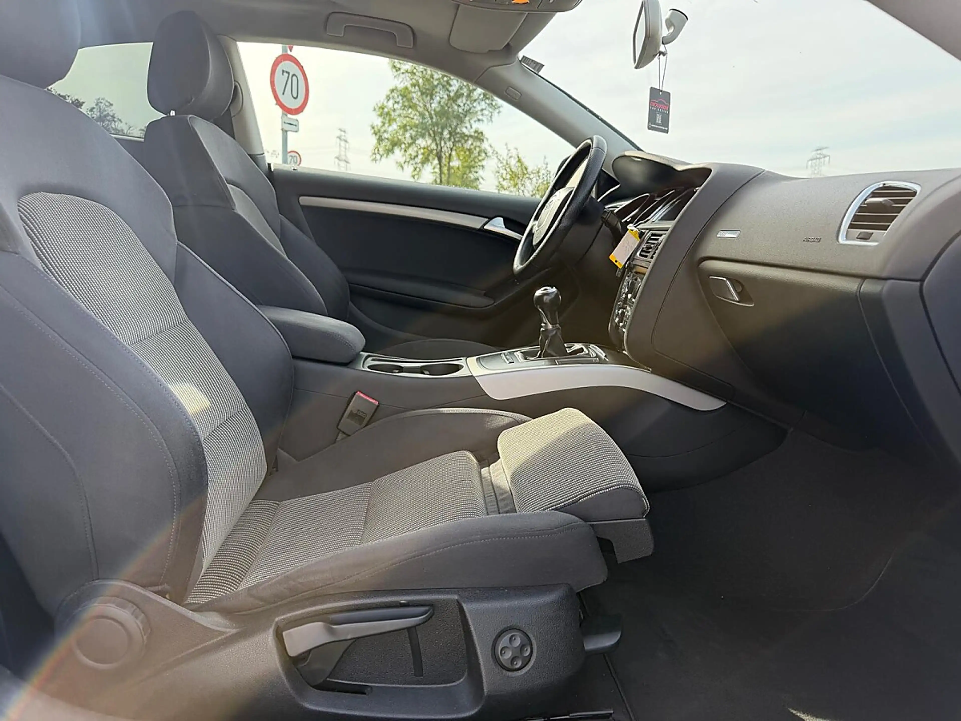 Audi A5 Coupé 2,0 T FSI *Neues Pickerl * — photo 10