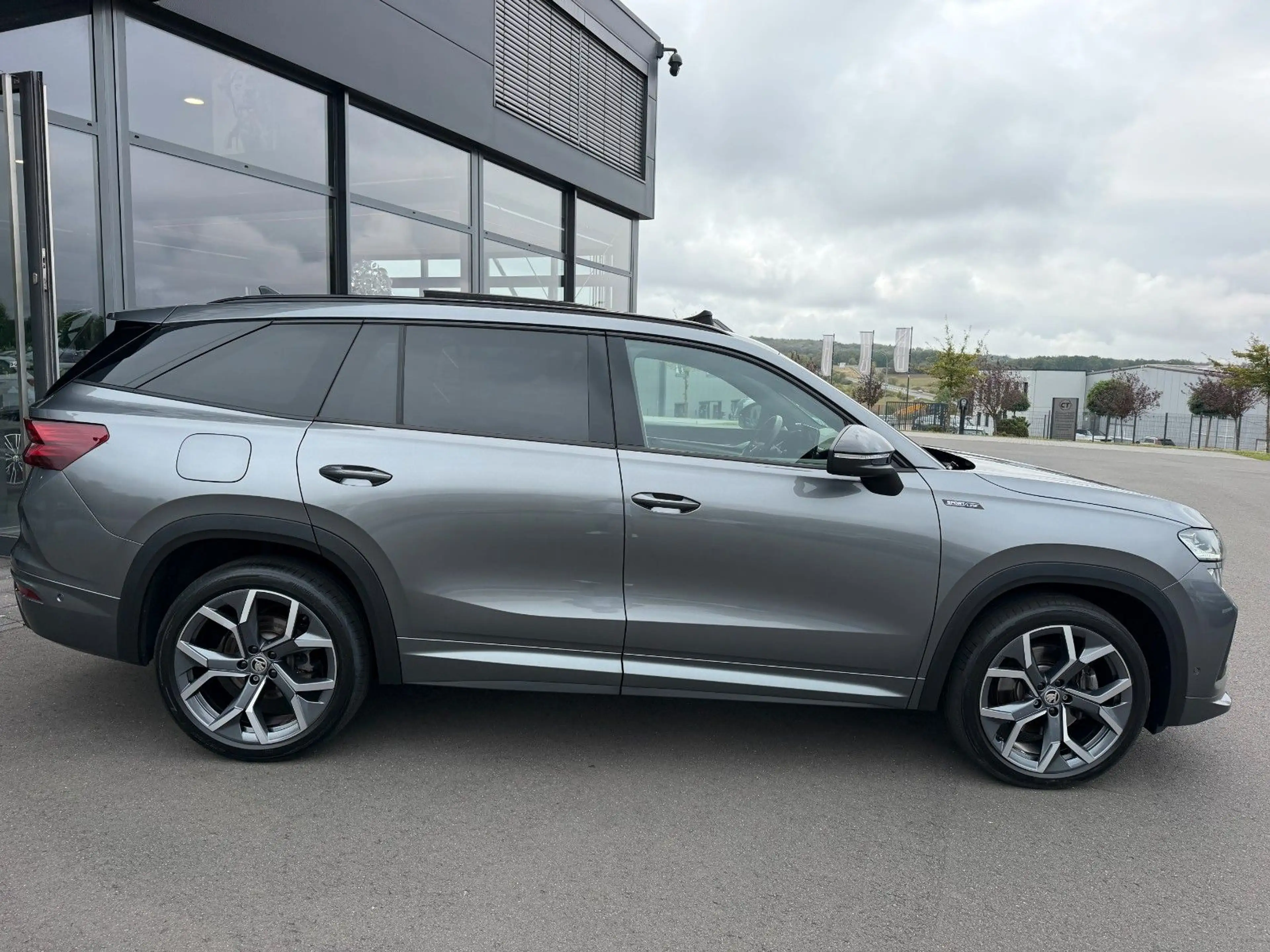 Skoda Kodiaq 2.0TDI 4x4 Sportline Pano Canton AHK HUD — photo 5