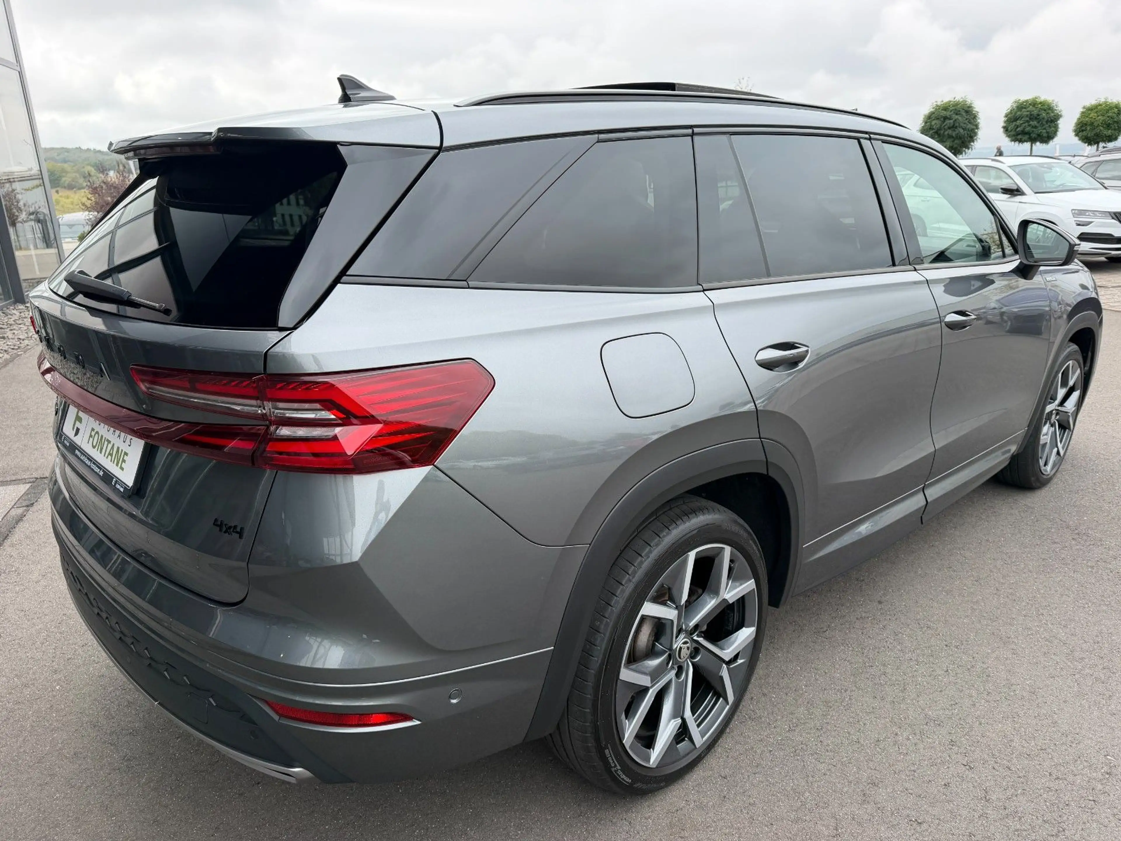 Skoda Kodiaq 2.0TDI 4x4 Sportline Pano Canton AHK HUD — photo 6
