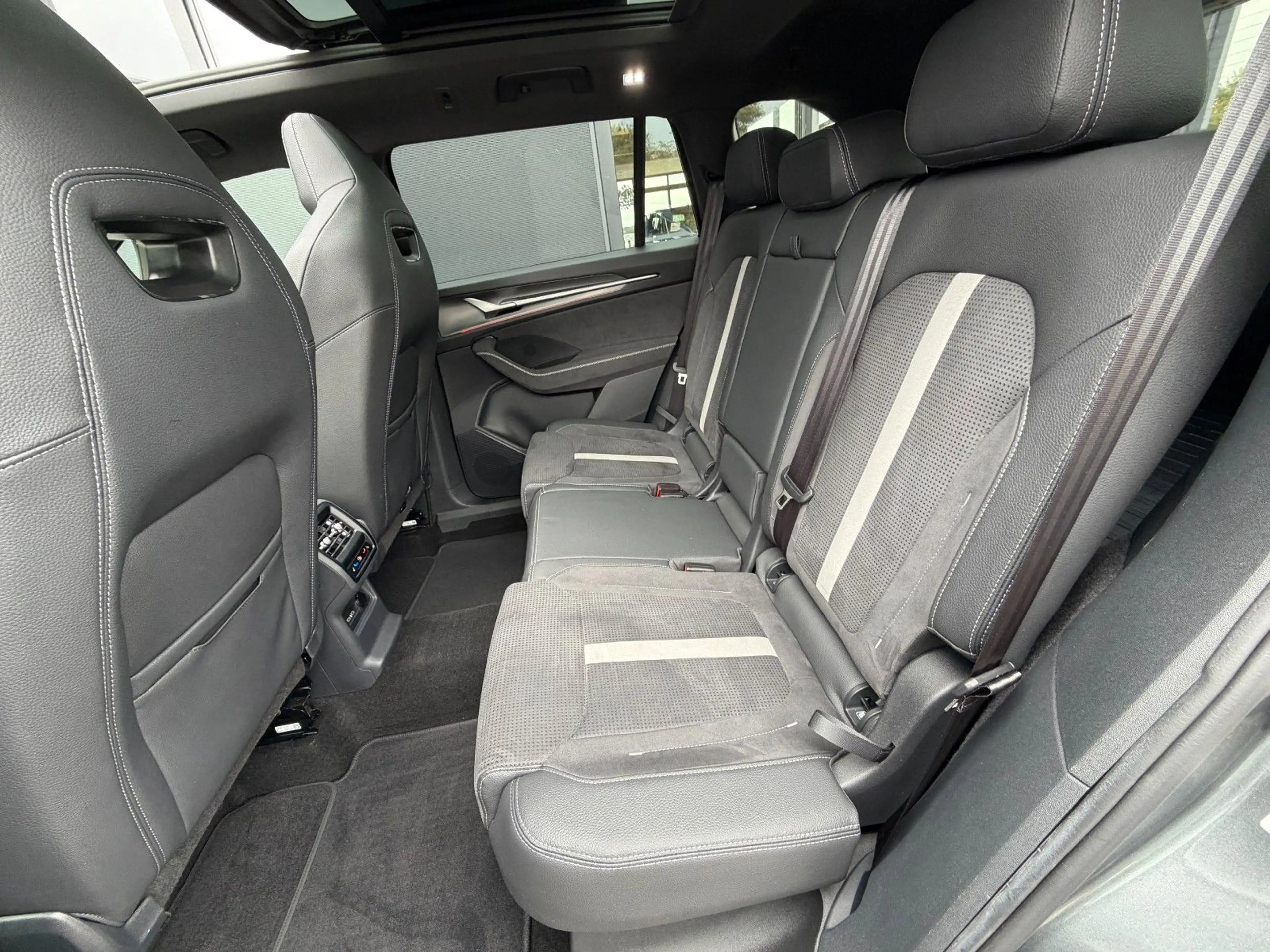 Skoda Kodiaq 2.0TDI 4x4 Sportline Pano Canton AHK HUD — photo 13
