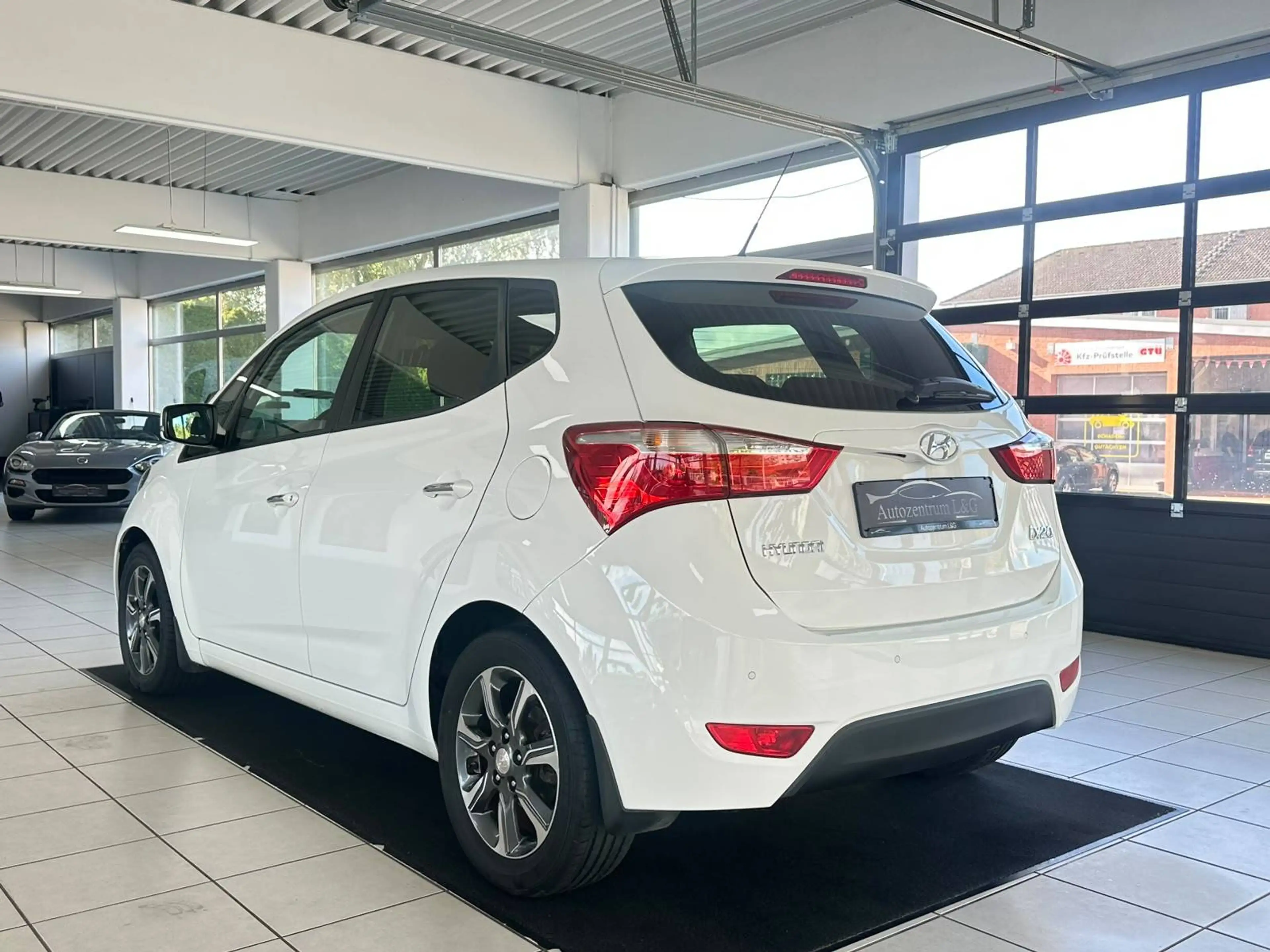 Hyundai iX20 ix20 1.4 blue Trend — photo 5
