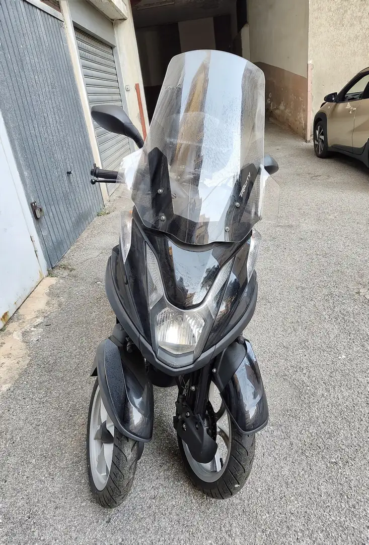 Yamaha TriCity Nero - 2
