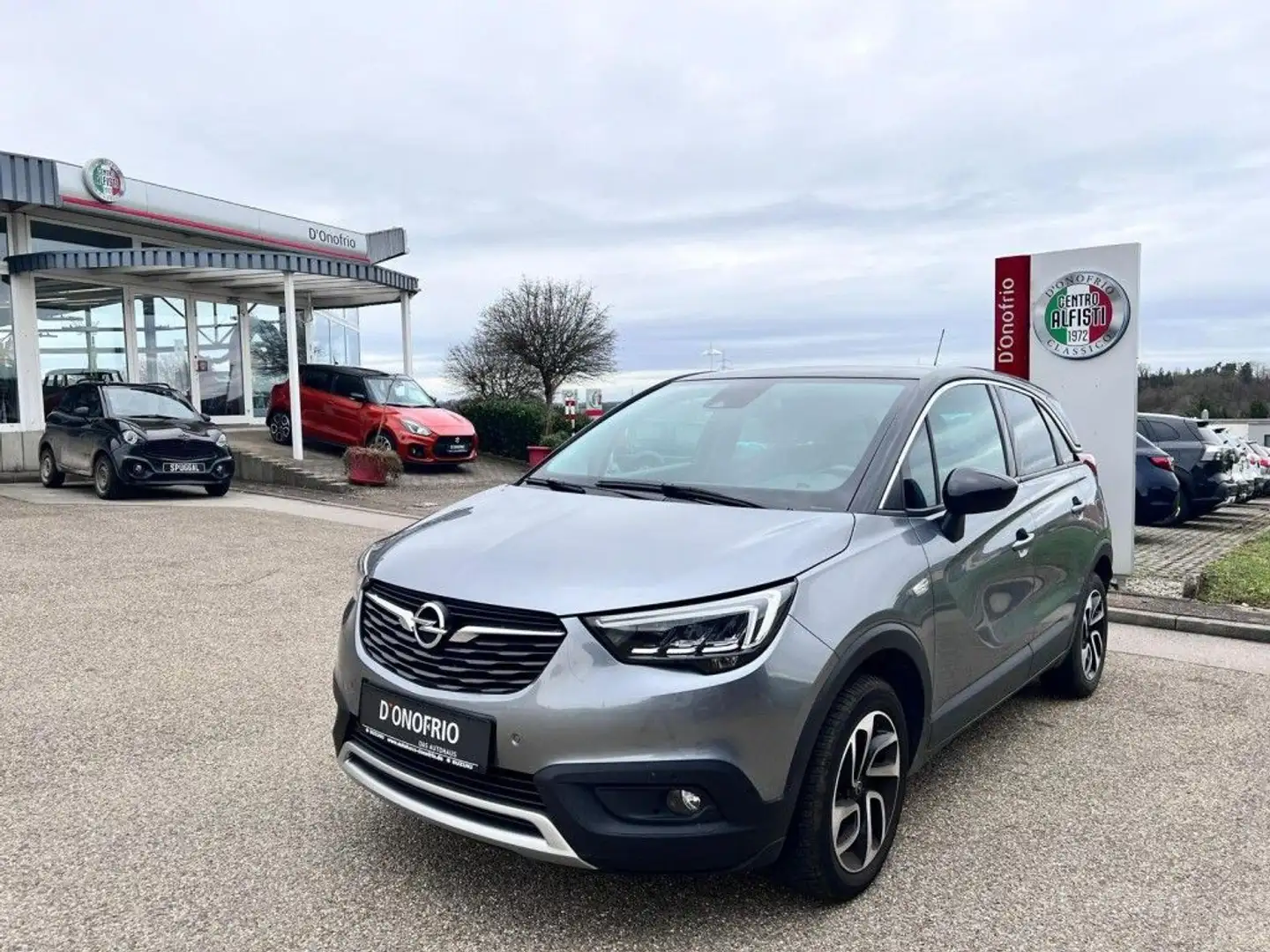 Opel Crossland X 1.2 ECOTEC Start/Stop Innovation Gris - 1
