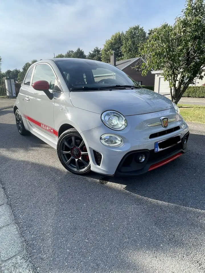 Abarth 595 2022
