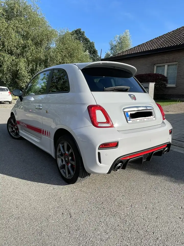Abarth 595 2022