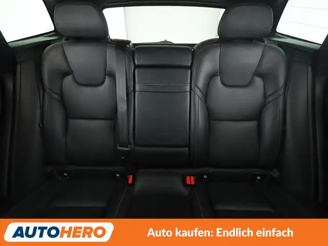Volvo XC60 view 15
