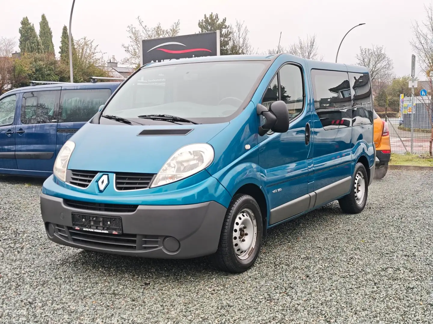 Renault Trafic 2.5 dCi Combi 2.HAND 8 SITZER KLIMA Bleu - 1