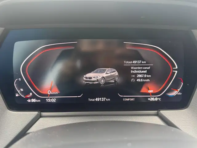 BMW 1 Series view 14