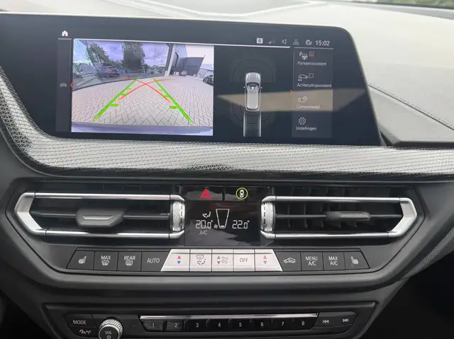 BMW 1 Series view 15