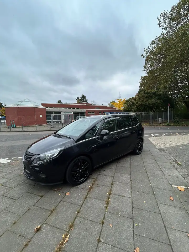 Opel Zafira Tourer