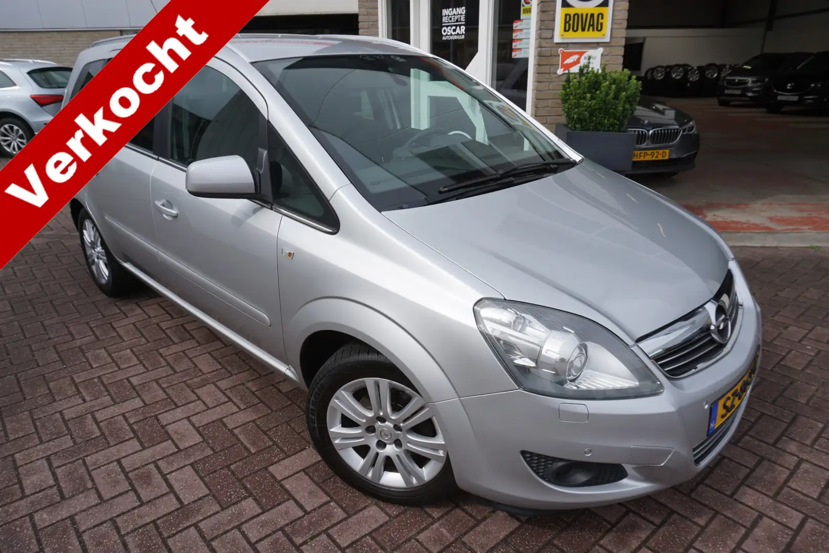Opel Zafira 1.8I Cosmo Серый - 1