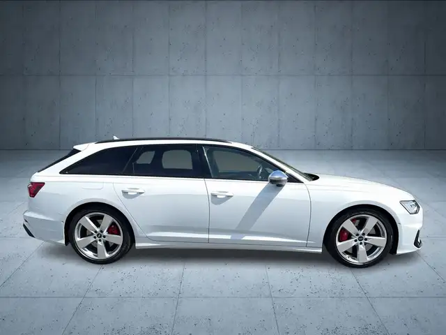 Audi S6 view 6