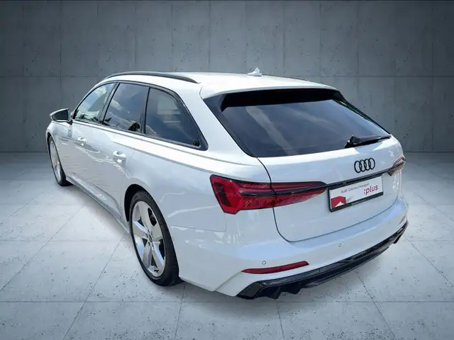 Audi S6 view 3