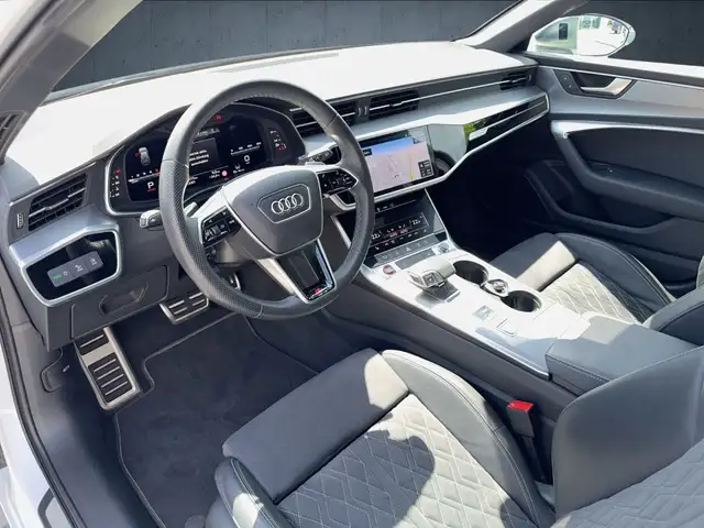 Audi S6 view 9