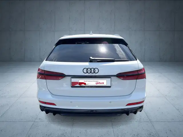 Audi S6 view 4