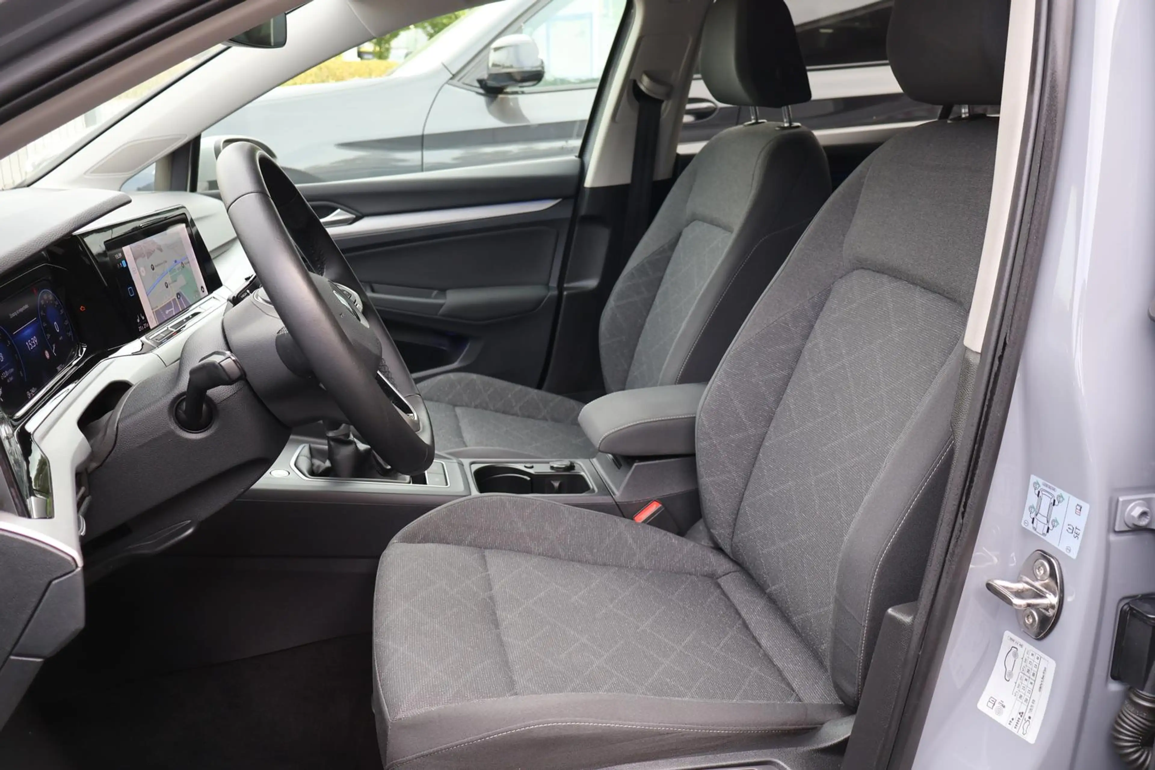 Volkswagen Golf Variant  Life 1.5 RFK Navi ACC Standheizung — photo 8
