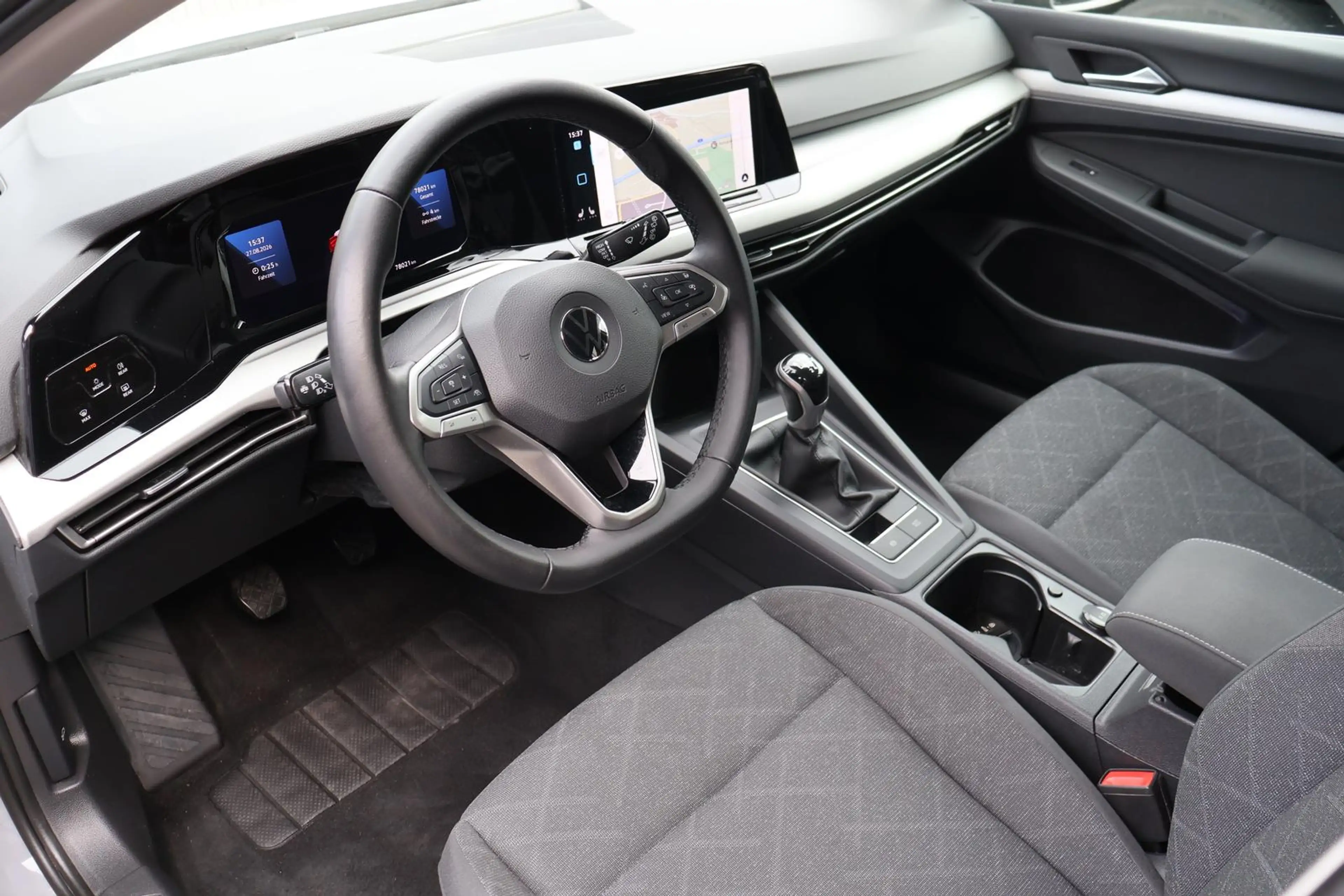 Volkswagen Golf Variant  Life 1.5 RFK Navi ACC Standheizung — photo 7