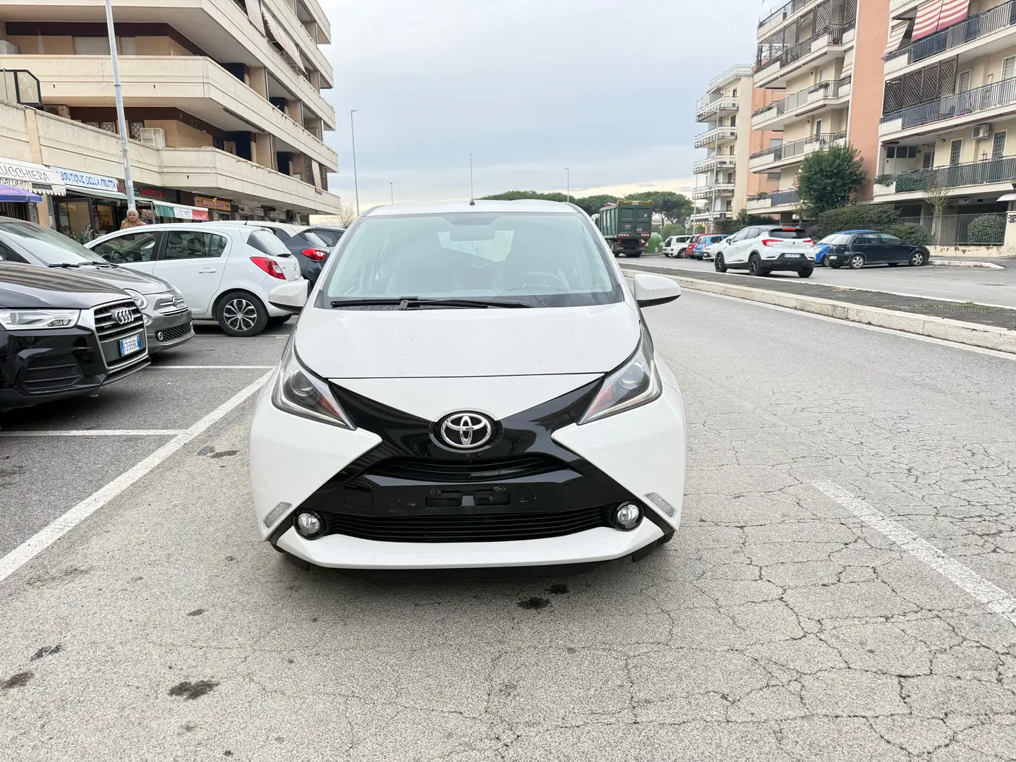 Toyota Aygo CAR PLAY NAVI PDC KAMERA CERCHI 16 BLUETOOTH Weiß - 1