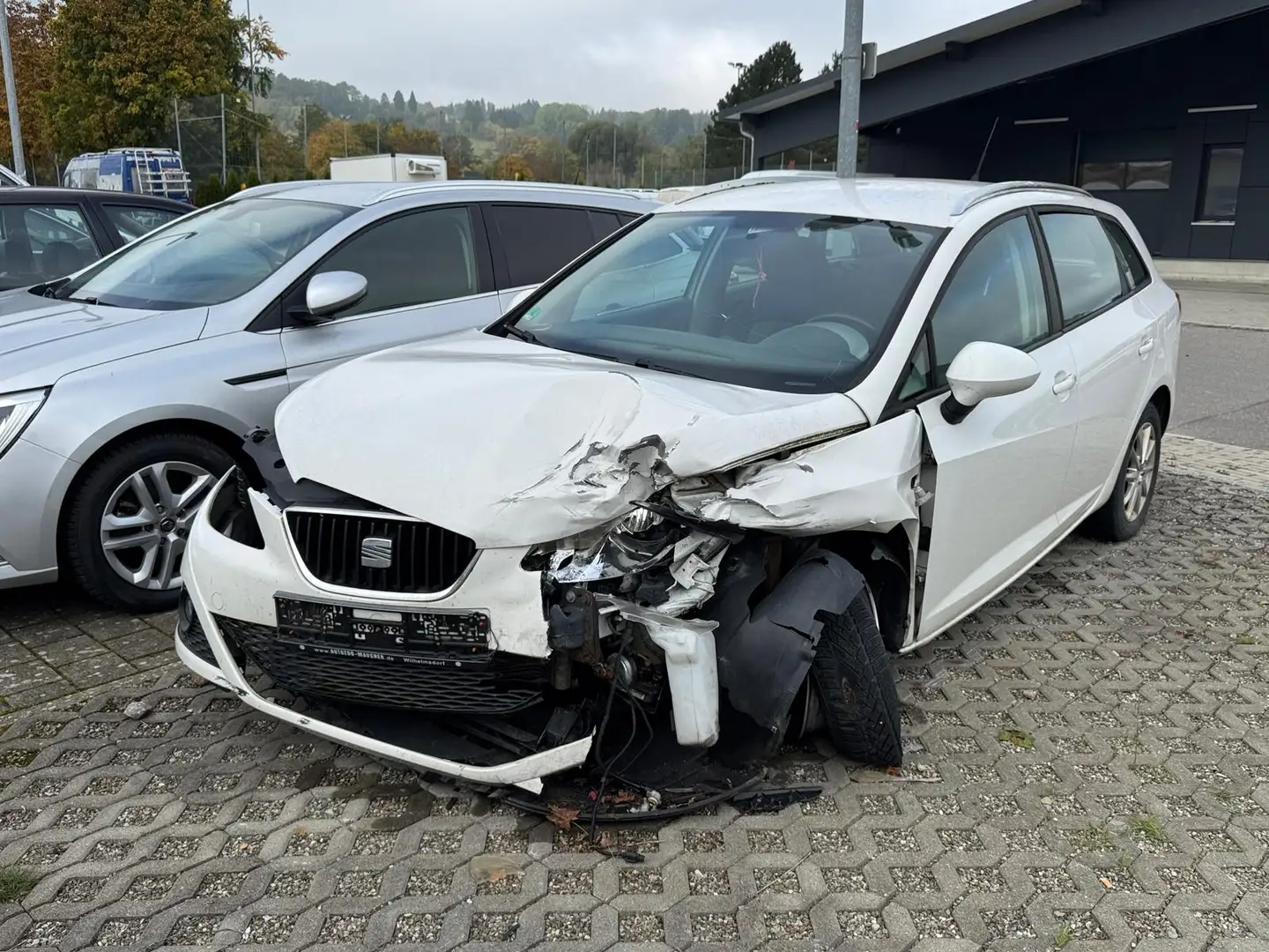 SEAT Ibiza 1.4 16V Weiß - 2