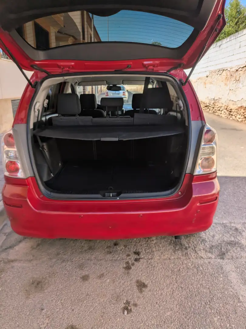 Toyota Corolla Verso Corolla Verso 2.2D4D Luna Luna Rouge - 1