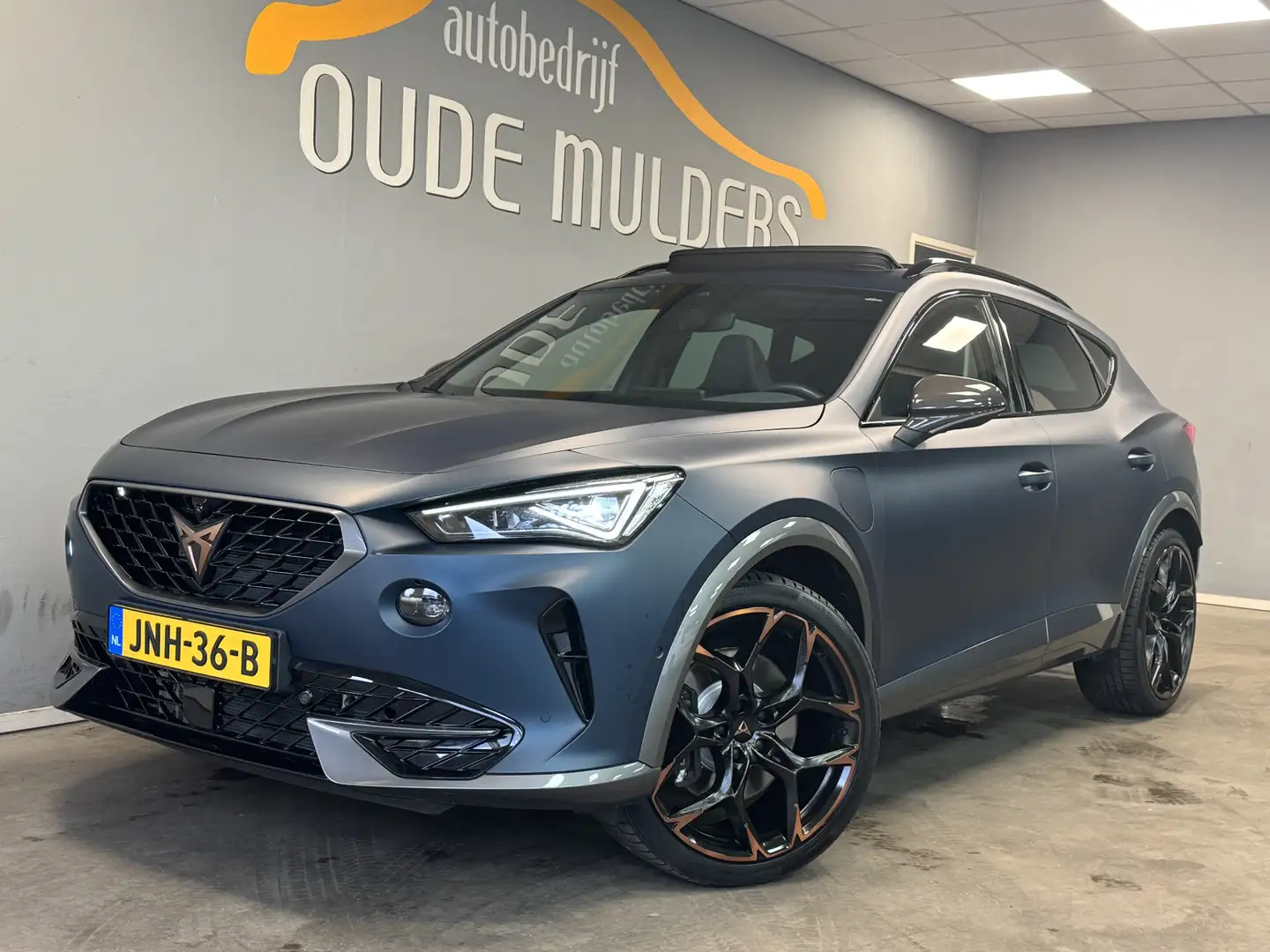 CUPRA Formentor 1.4 VZ Panoramdak/360Camera/CupraKnoppen Blauw - 1