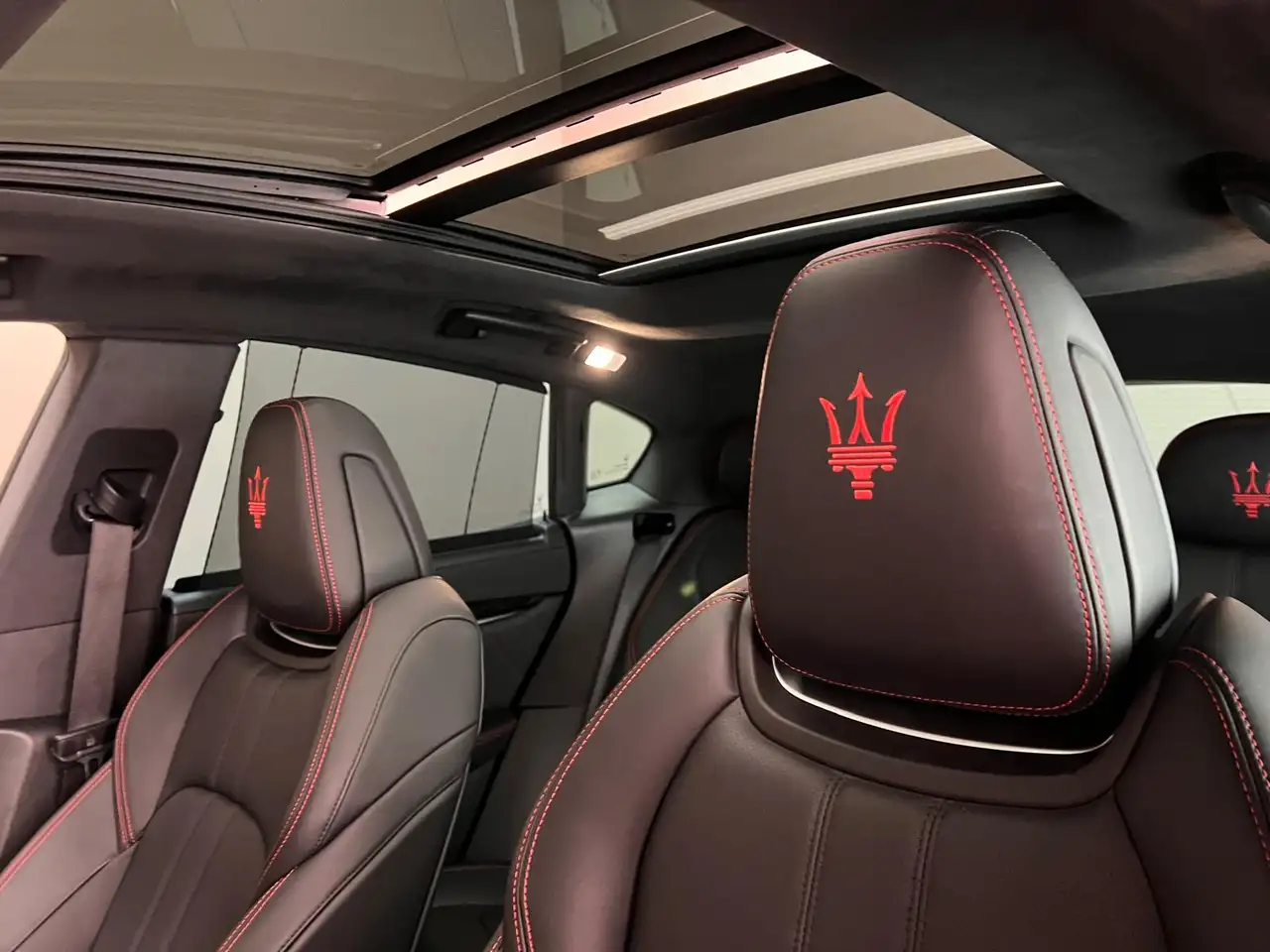 Maserati Levante 2024 — фото 12