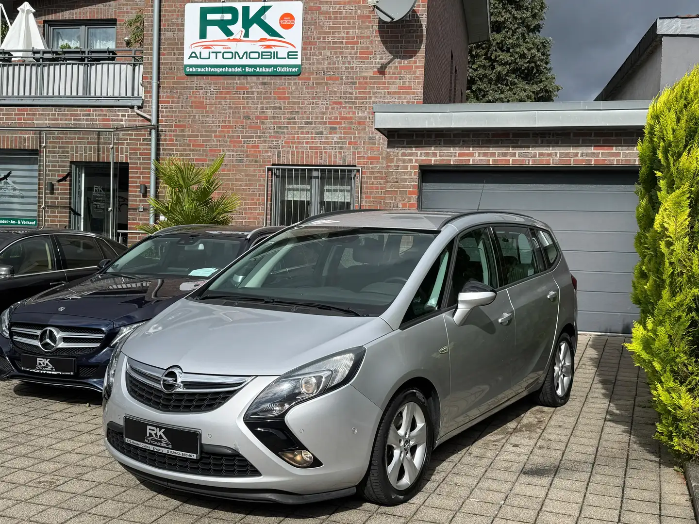 Opel Zafira Tourer Edition AHK Scheckheft gepfl. - 1
