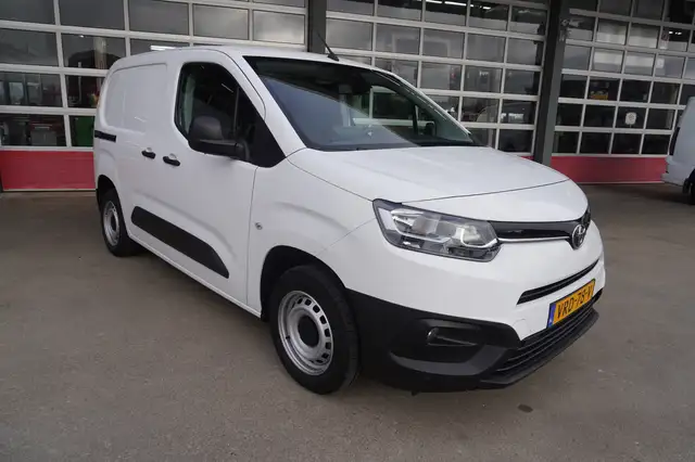 Toyota Proace City 1.5 D-4D 102PK Live nr. V157| Airco | Cruise | Cam