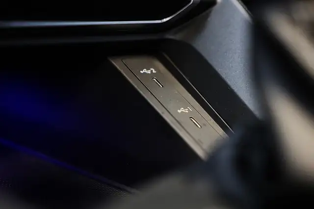 Audi Q3 view 17