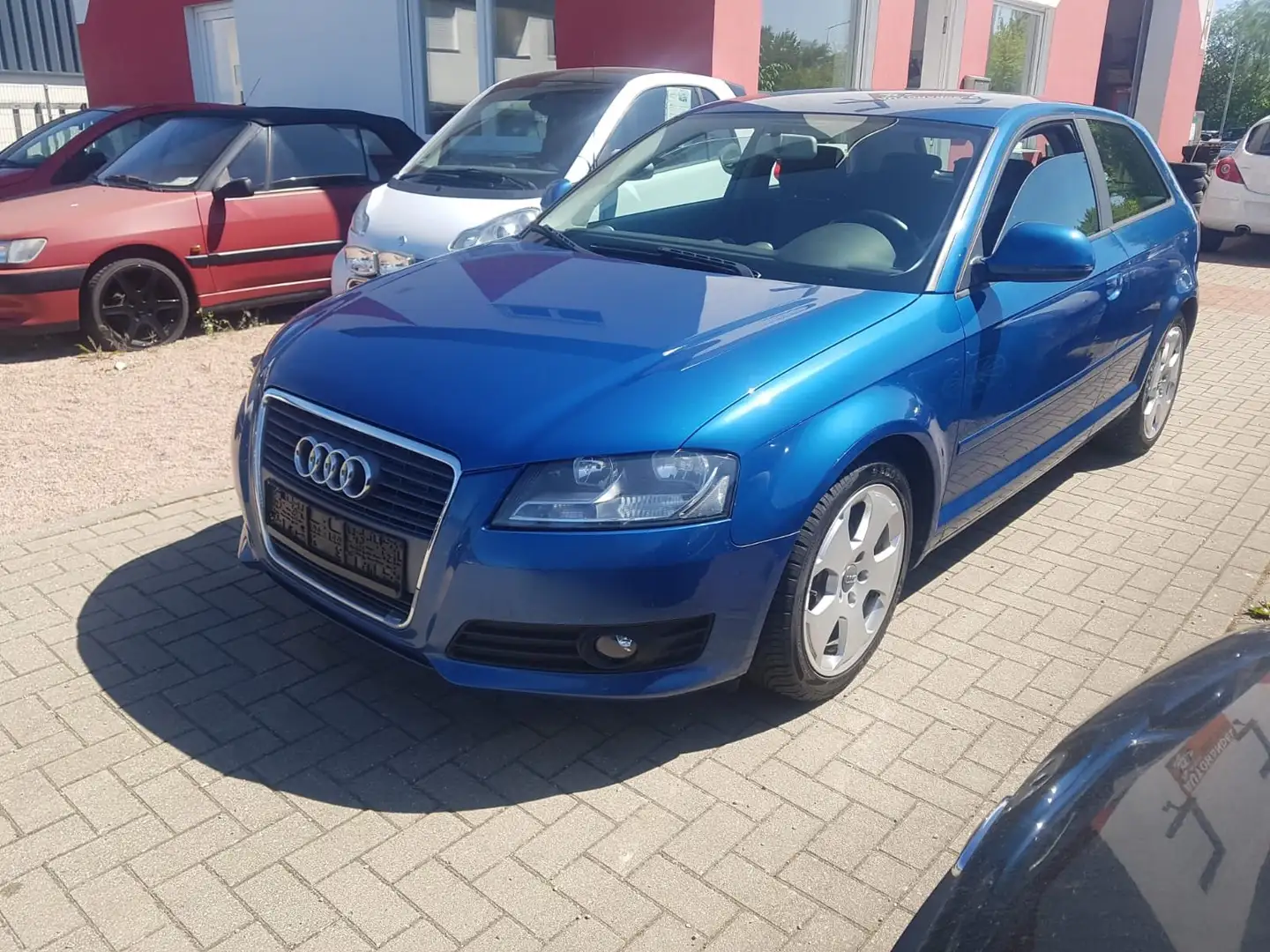 Audi A3 1.6 TDI Navi, Klima, Tempomat, SHZ, NR, TÜV Blau - 1