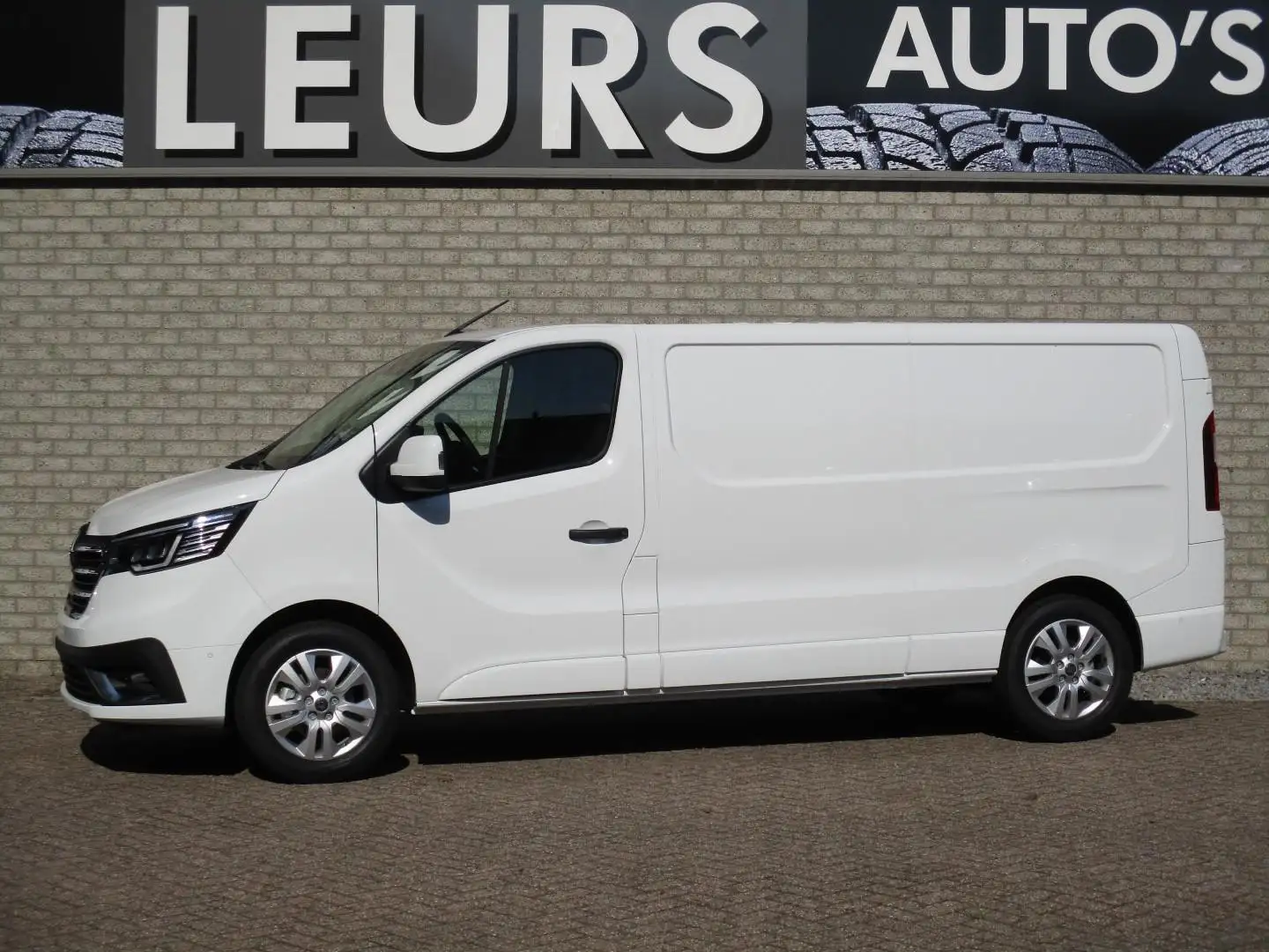 Renault Trafic Nieuw T30 L2h1 Ecc/Ccr/Navi/Camera/Trekhaak Wit - 1