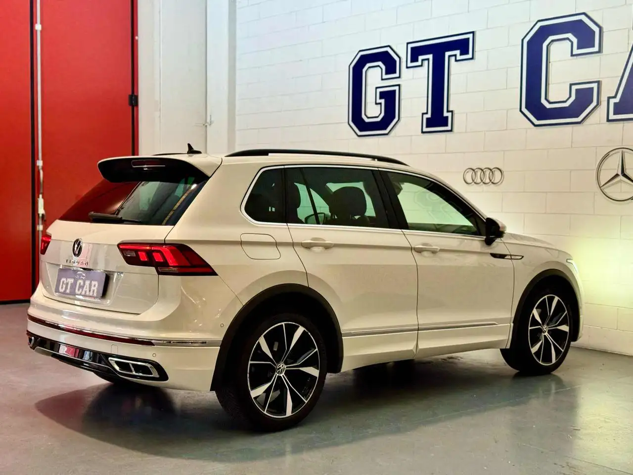 Volkswagen Tiguan 2.0 TDI 150 CV SCR DSG R-Line* TUTTA TAGLIANDATA.. 4