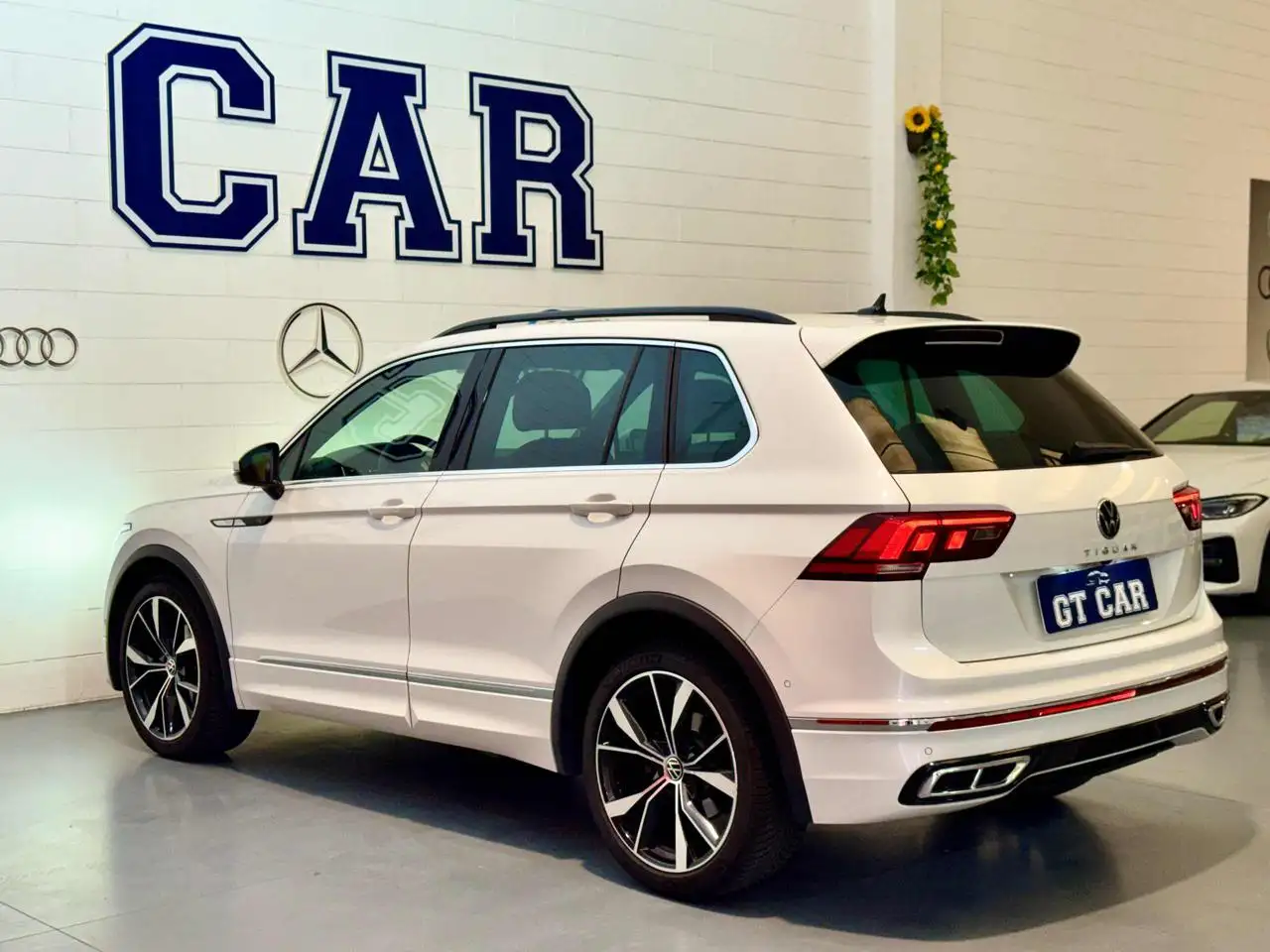 Volkswagen Tiguan 2.0 TDI 150 CV SCR DSG R-Line* TUTTA TAGLIANDATA.. 5